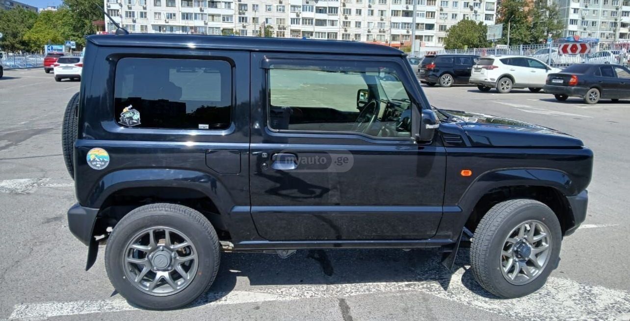 Suzuki Jimny 2024 — photo 2