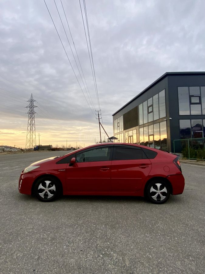 Toyota Prius 2010 — photo 2