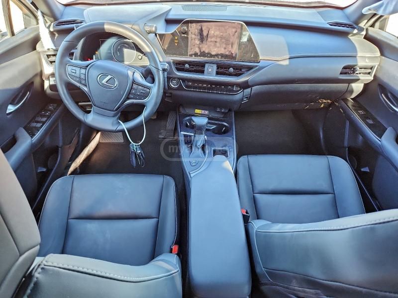 Lexus UX 250 h 2024 — photo 2