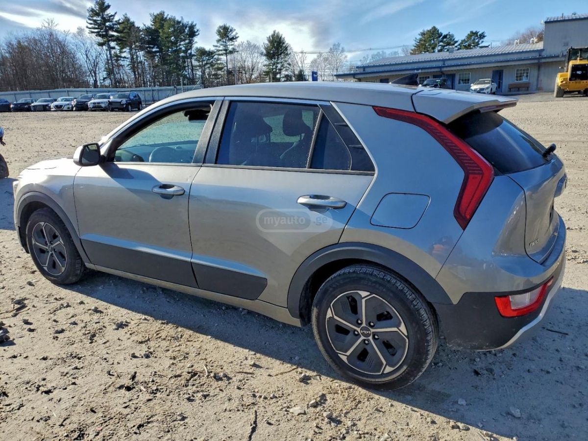 Kia Niro 2023 — photo 2