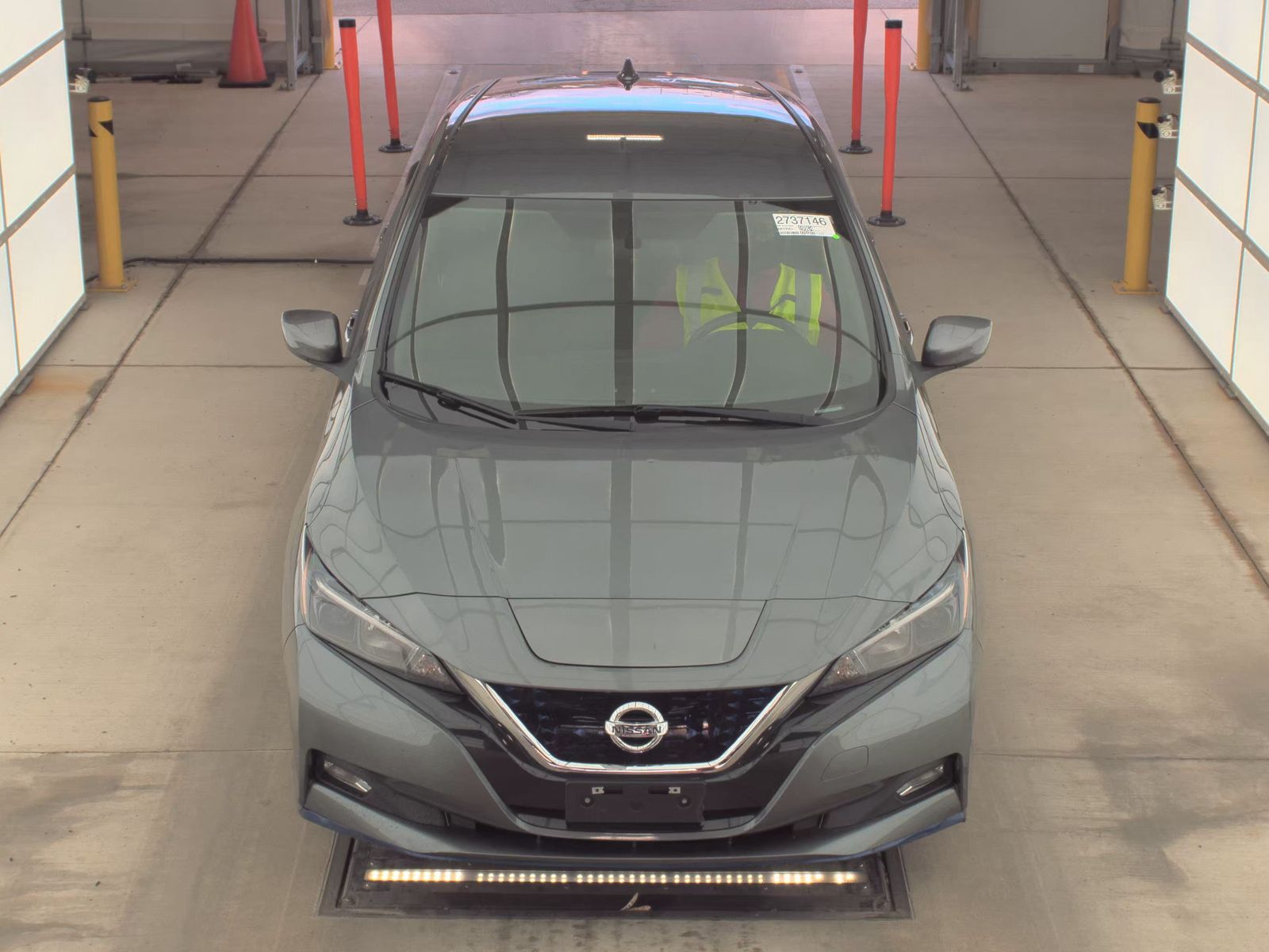Nissan Leaf 2019 — photo 2