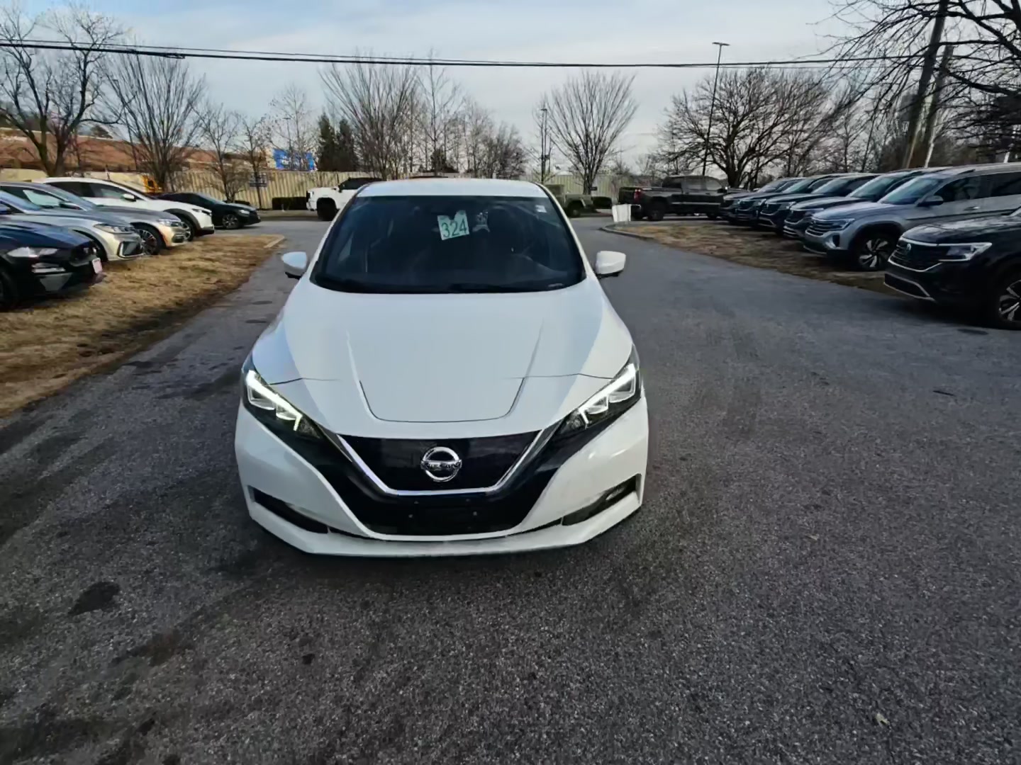 Nissan Leaf 2021 — photo 2