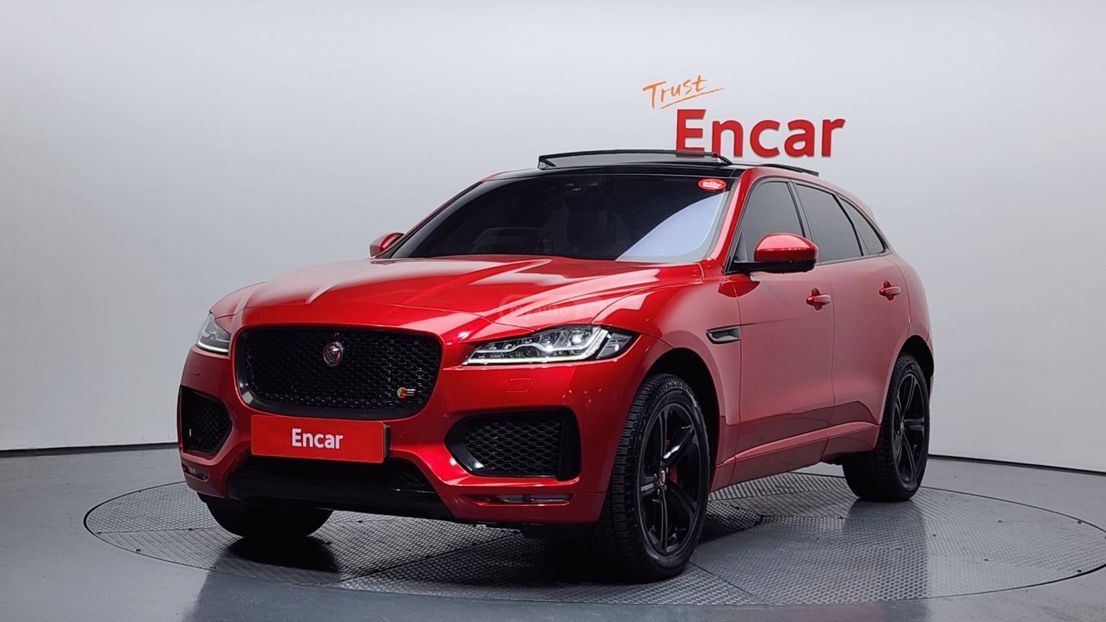Jaguar F-Pace 2016 — photo 2