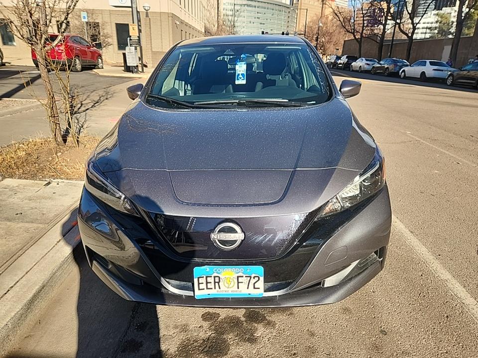 Nissan Leaf 2024 — photo 2