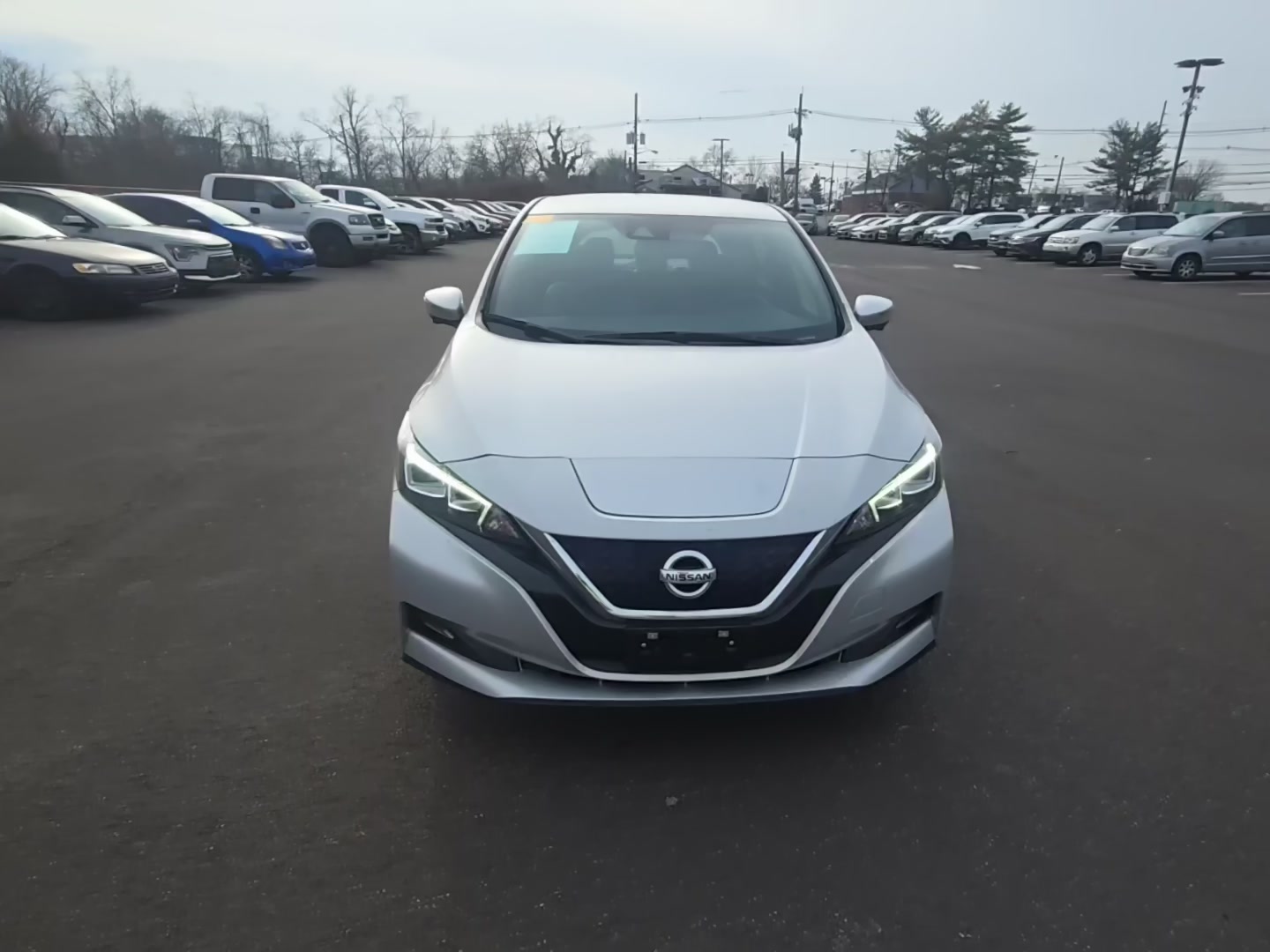 Nissan Leaf 2020 — photo 2