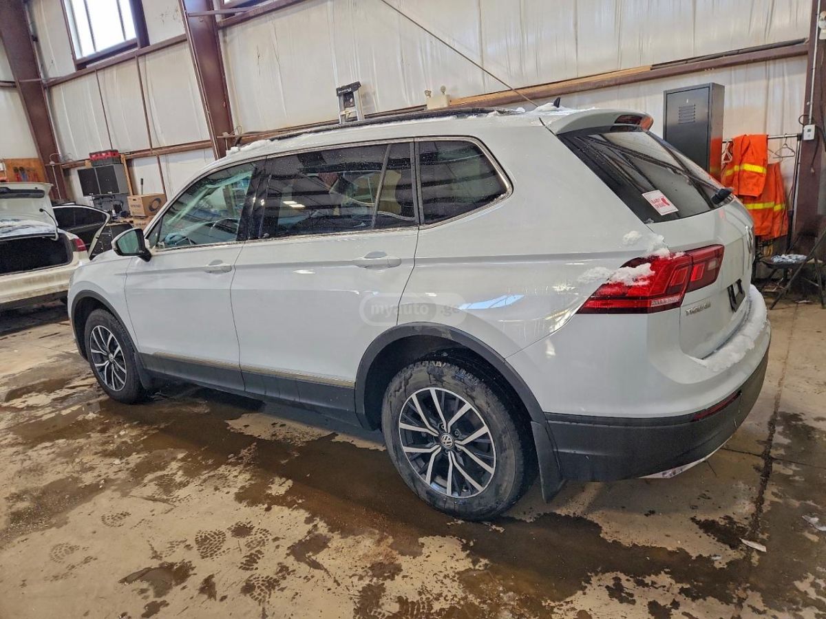Volkswagen Tiguan 2018 — photo 2