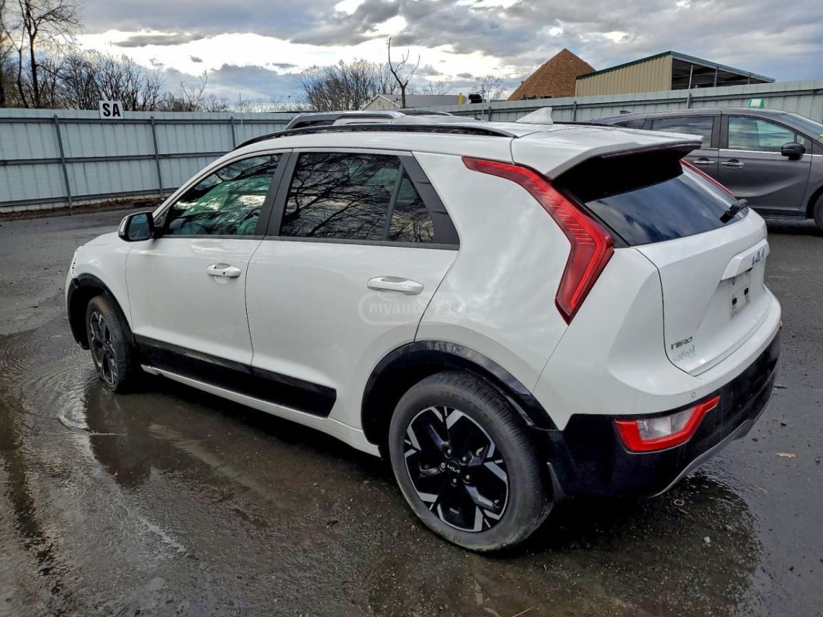 Kia Niro 2024 — photo 2