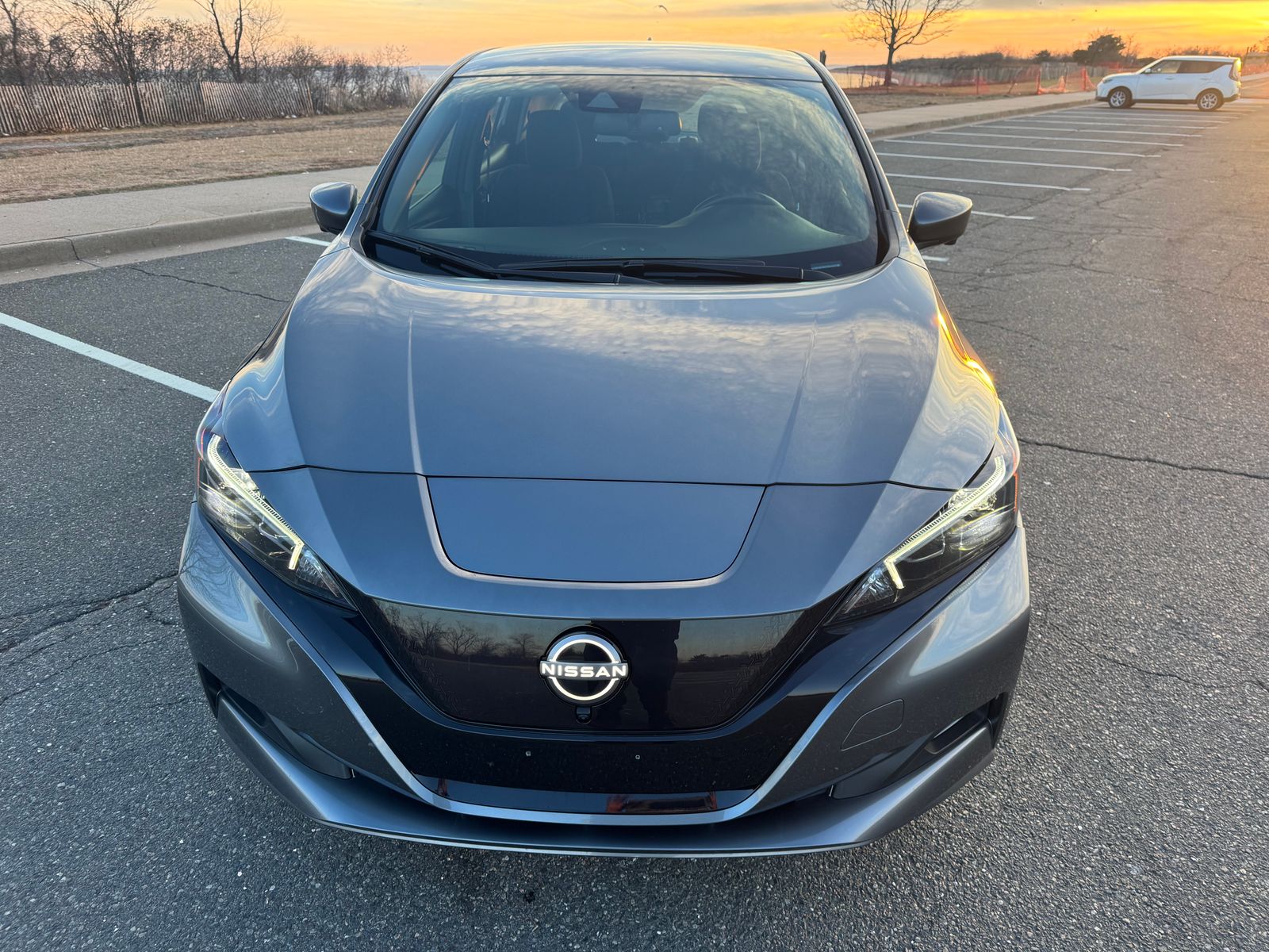 Nissan Leaf 2024 — photo 2