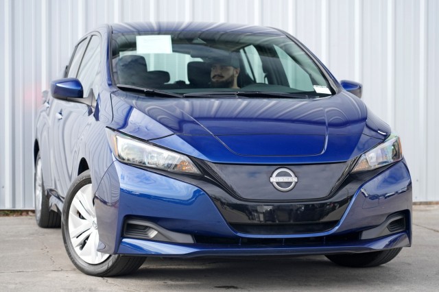Nissan Leaf 2025 — photo 2