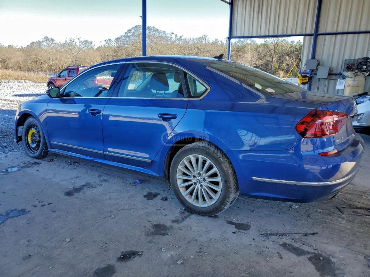 Volkswagen Passat 2017 — photo 2