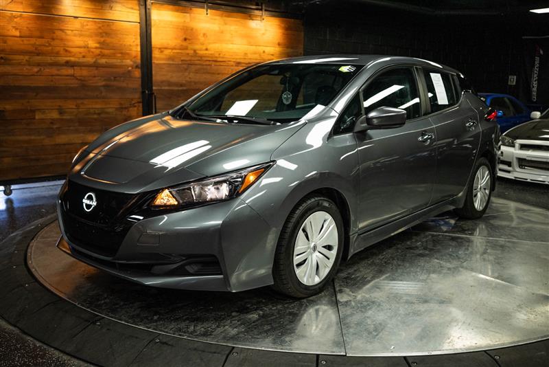Nissan Leaf 2024 — photo 2