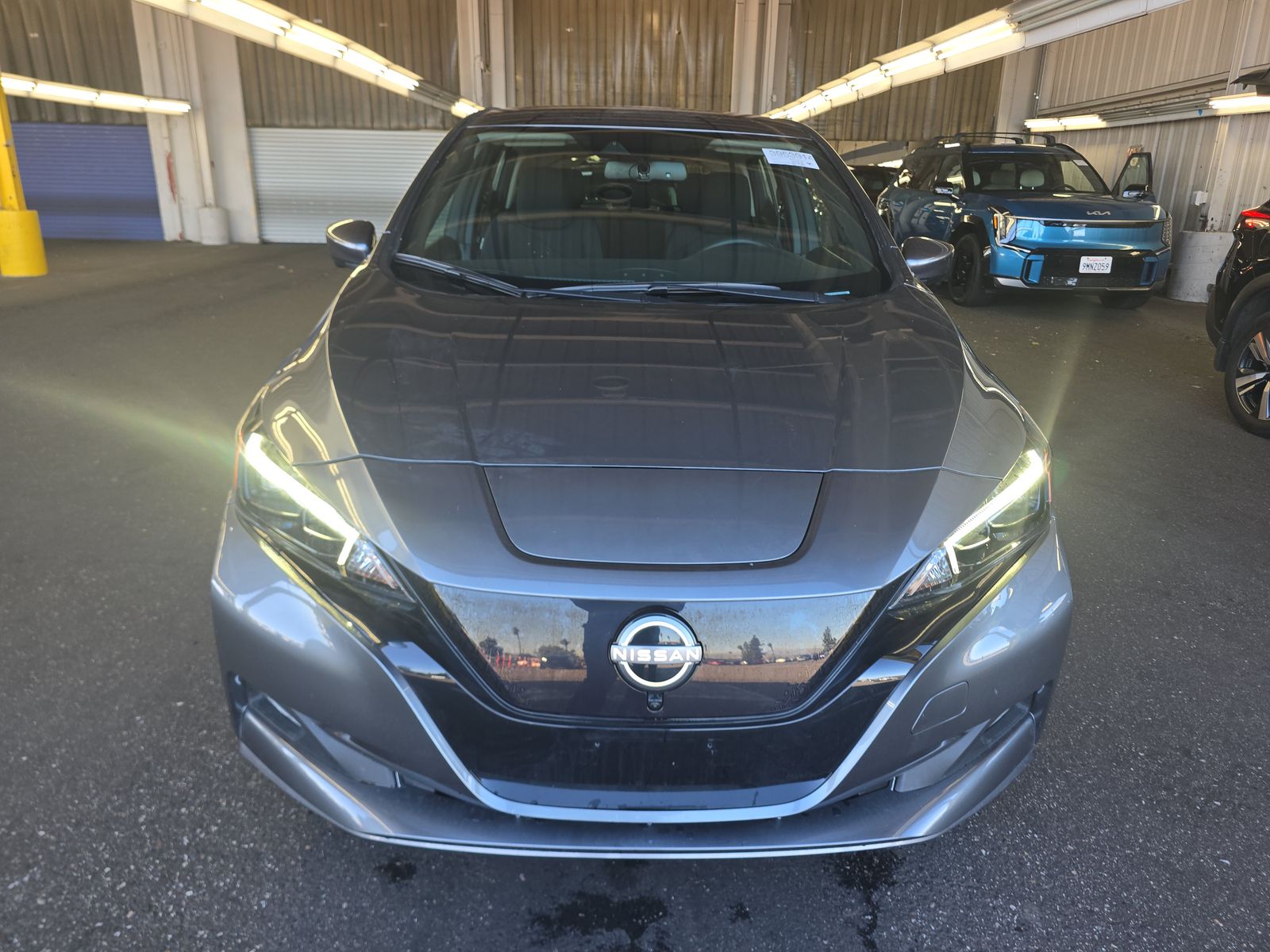 Nissan Leaf 2024 — photo 2