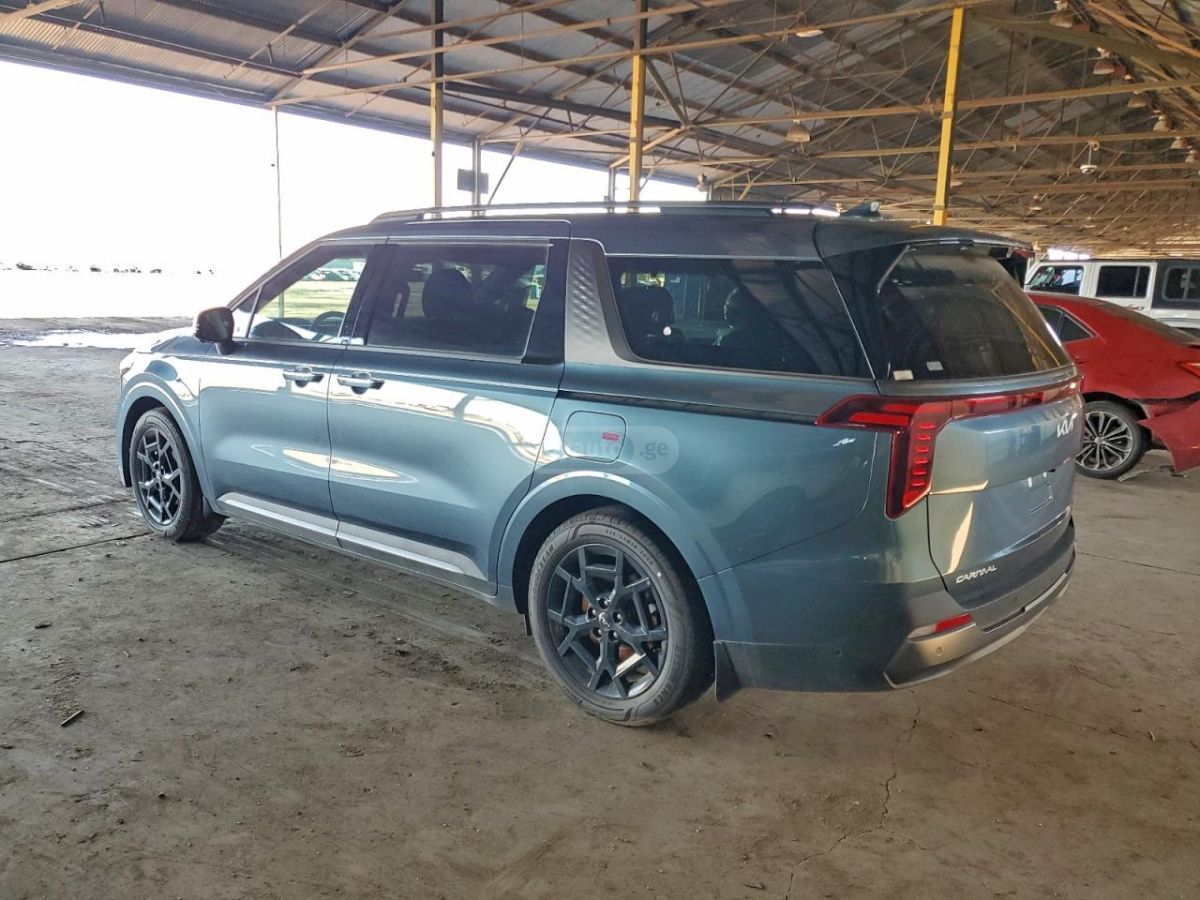 Kia Carnival 2025 — photo 2