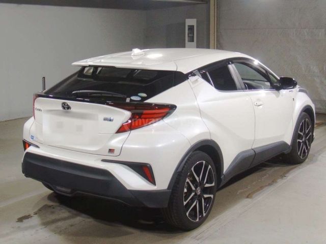Toyota CHR 2021 — photo 2