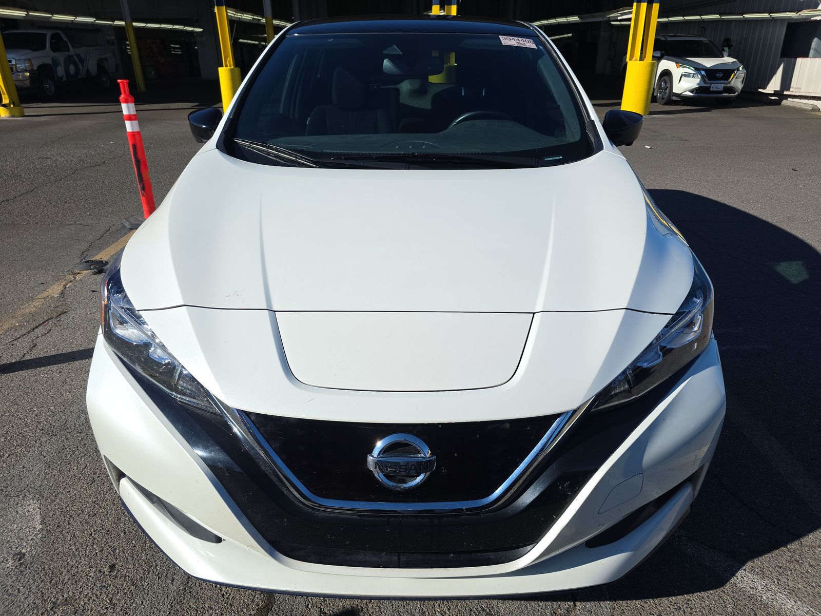 Nissan Leaf 2022 — photo 2