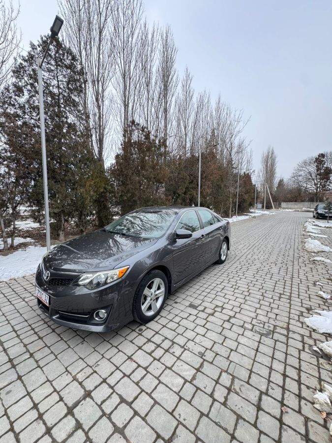 Toyota Camry 2014 — photo 2