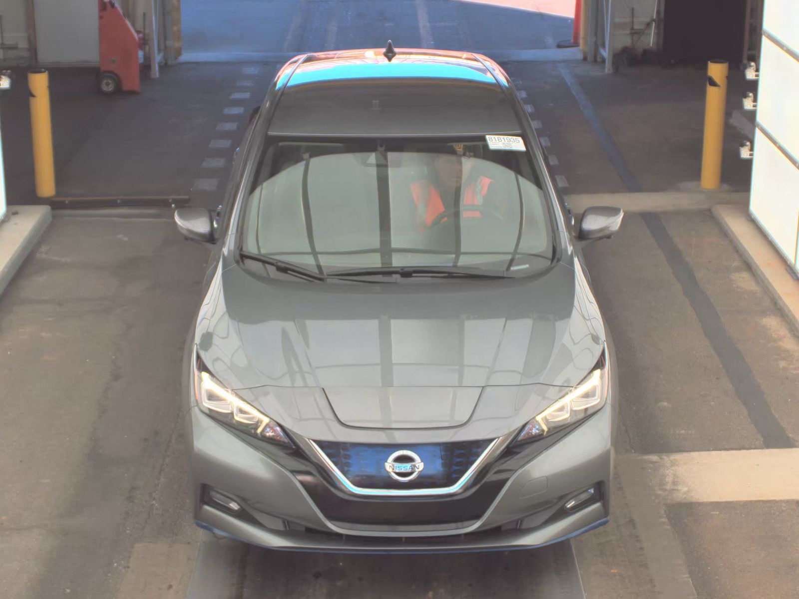 Nissan Leaf 2021 — photo 2
