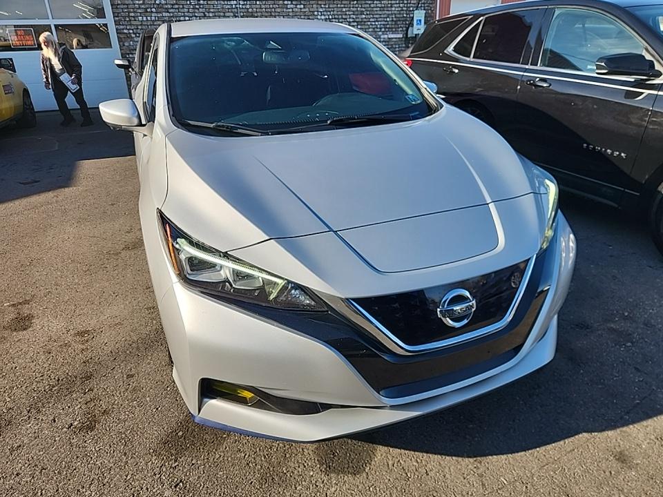 Nissan Leaf 2020 — photo 2