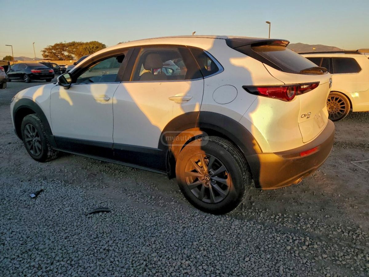 Mazda CX-30 2024 — photo 2