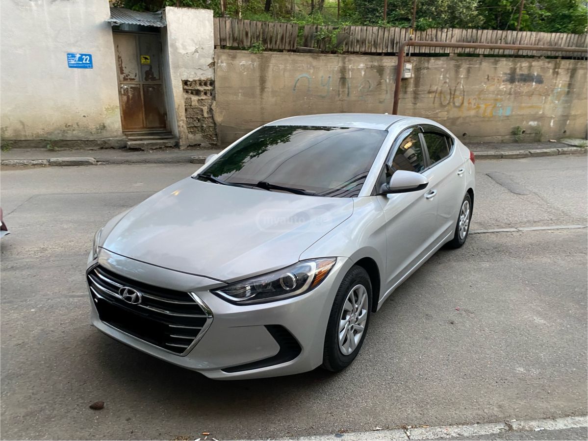Hyundai Elantra