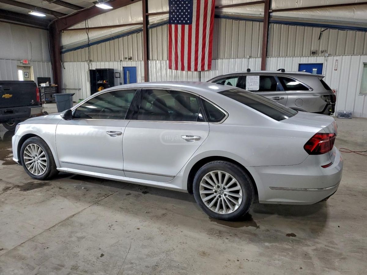 Volkswagen Passat 2017 — photo 2