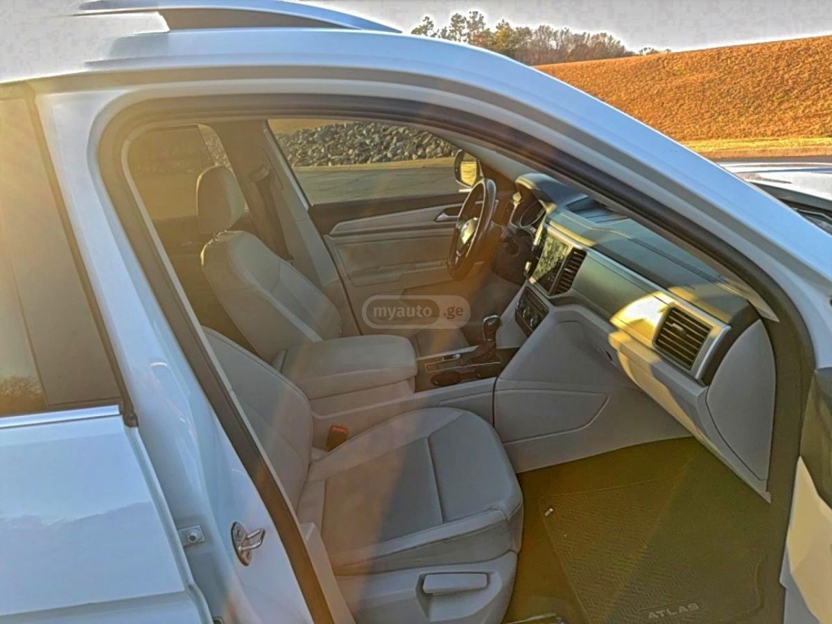Volkswagen Atlas 2018 — photo 2