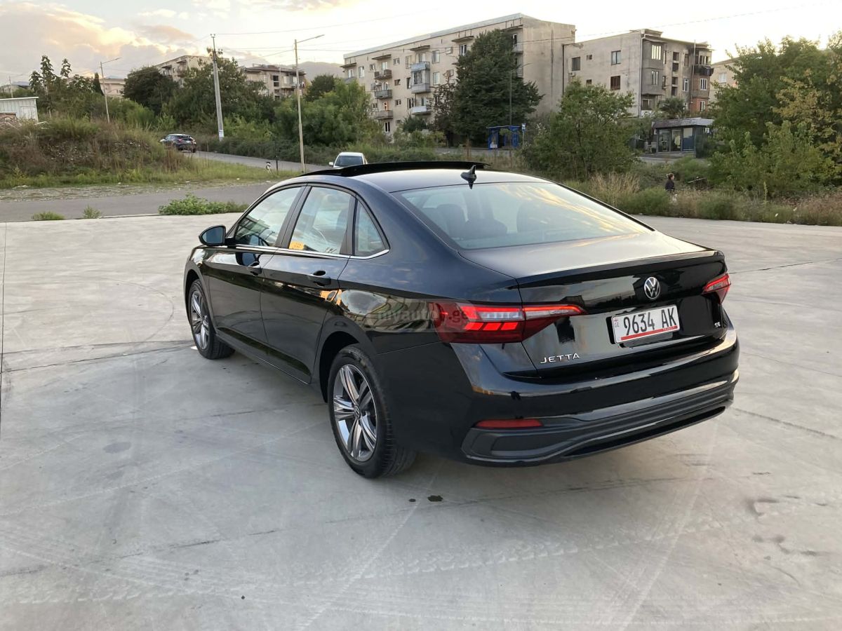 Volkswagen Jetta 2023 — photo 2