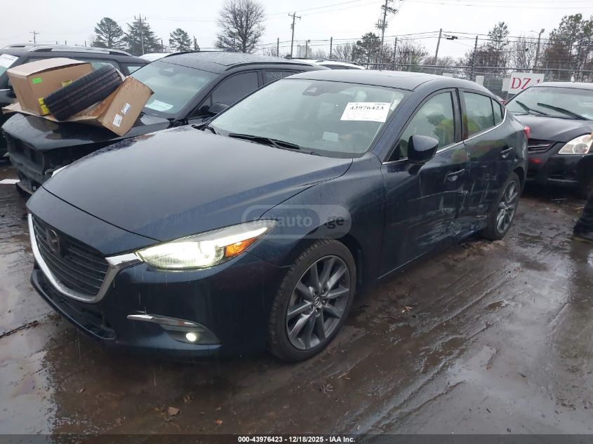 Mazda Mazda3 2018 — photo 2