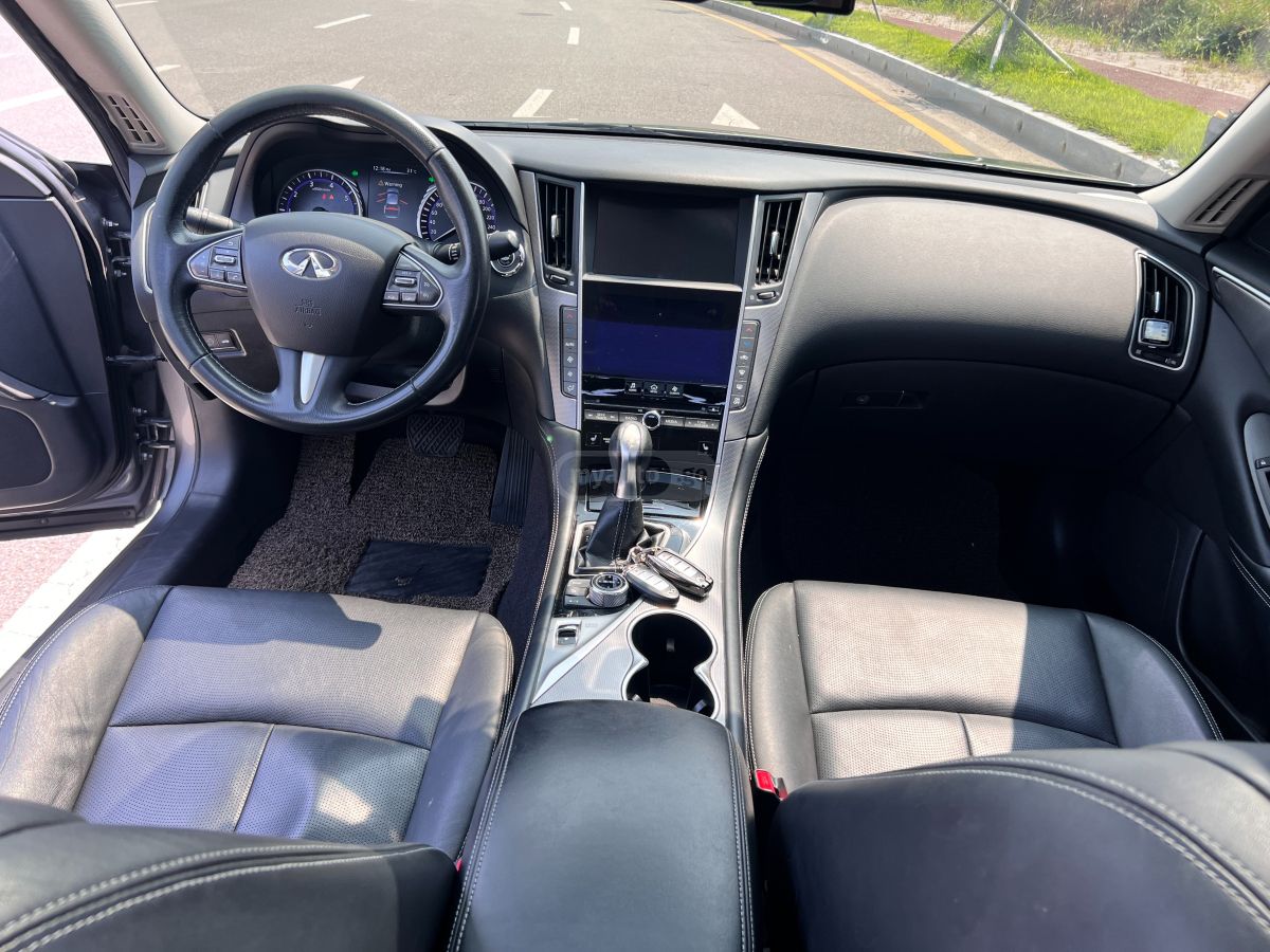 Infiniti Q 50 2016 — photo 2