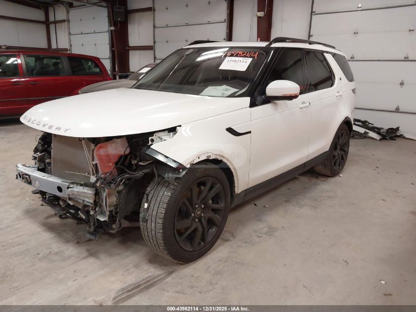 Land Rover Discovery 2023 — photo 2