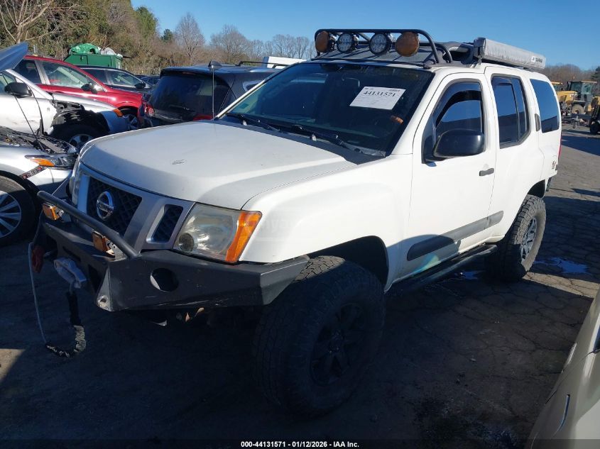 Nissan Xterra 2014 — photo 2
