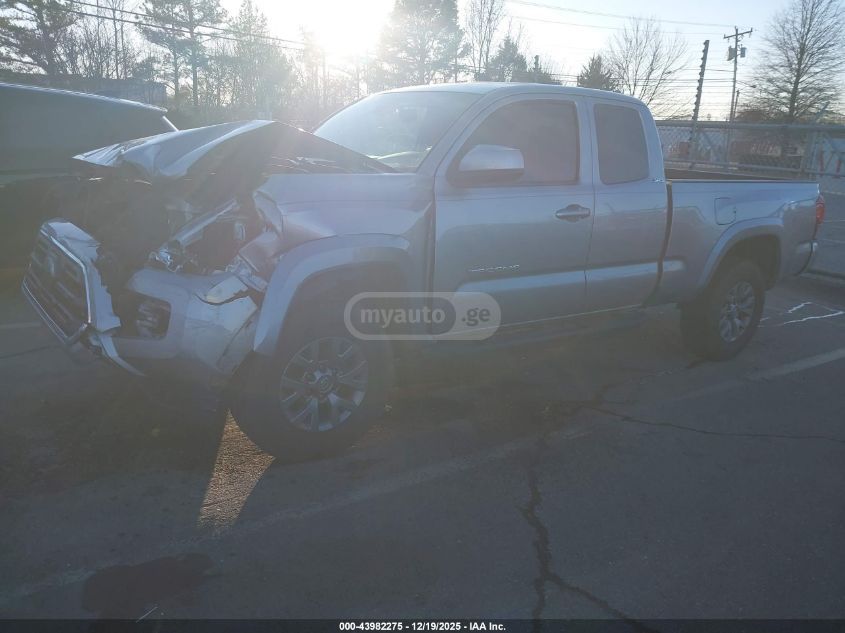 Toyota Tacoma 2018 — photo 2