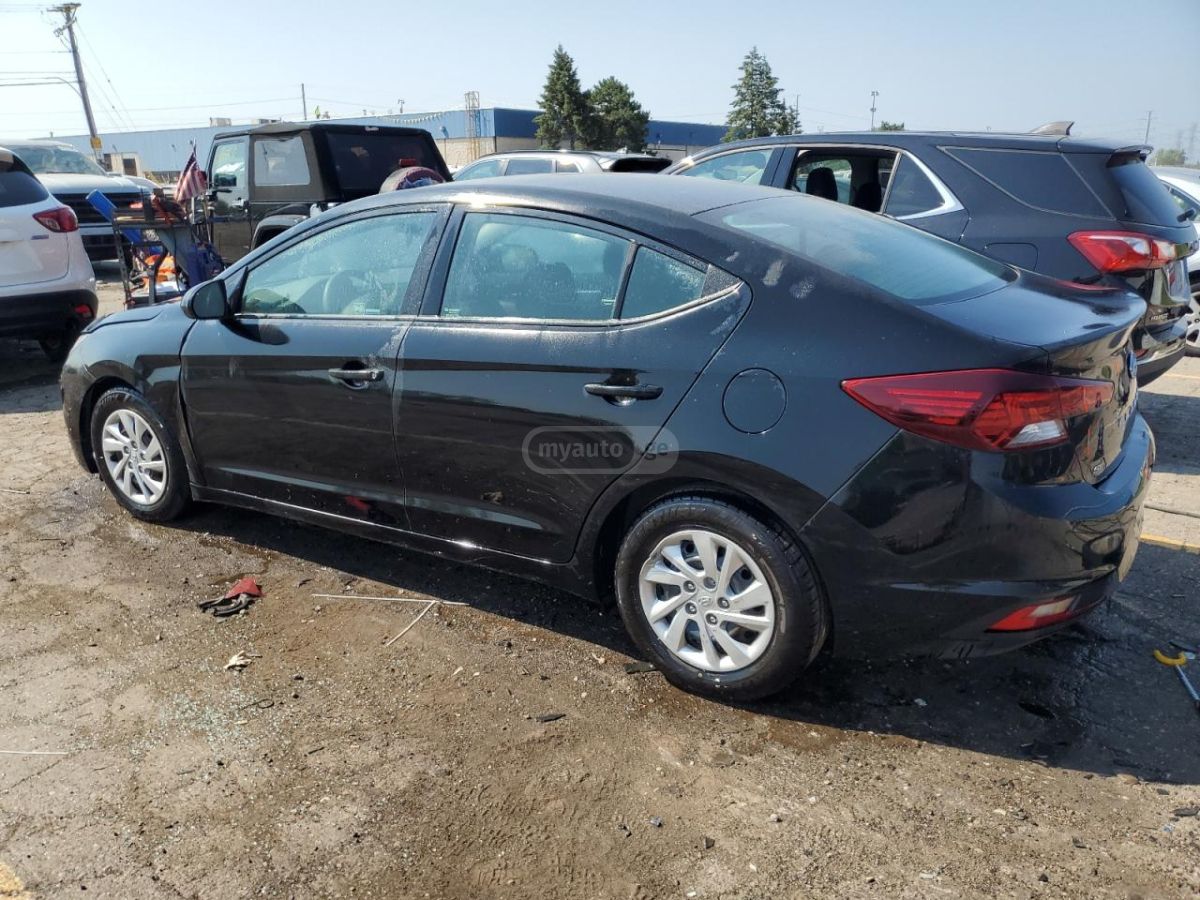Hyundai Elantra 2020 — photo 2
