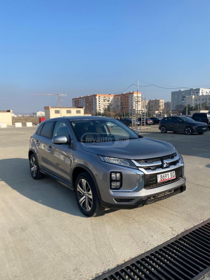 Mitsubishi Outlander Sport 2019 — photo 2