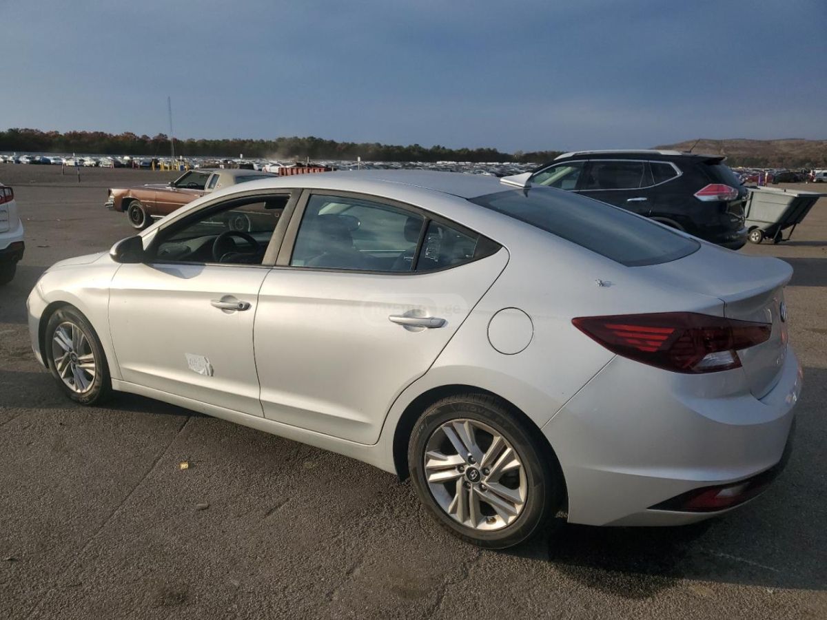 Hyundai Elantra 2020 — photo 2