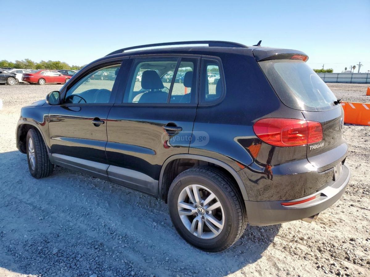 Volkswagen Tiguan 2016 — photo 2