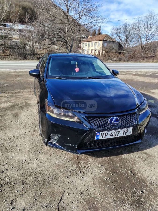 Lexus CT 200 h