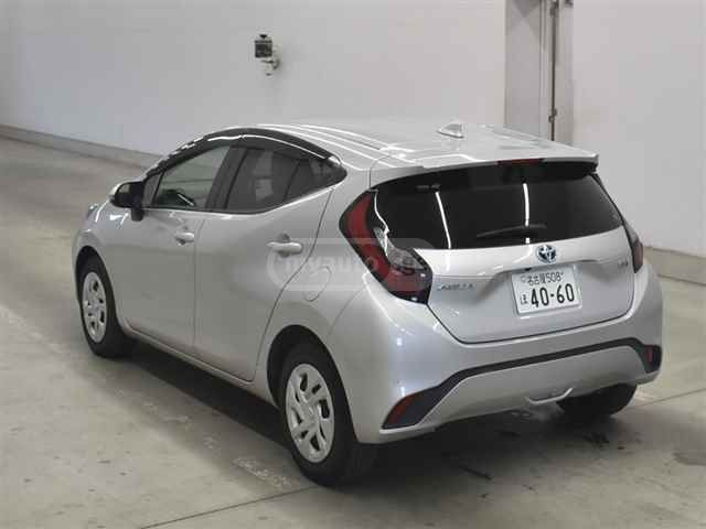 Toyota Aqua 2022 — photo 2
