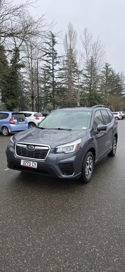 Subaru Forester 2019 — photo 2