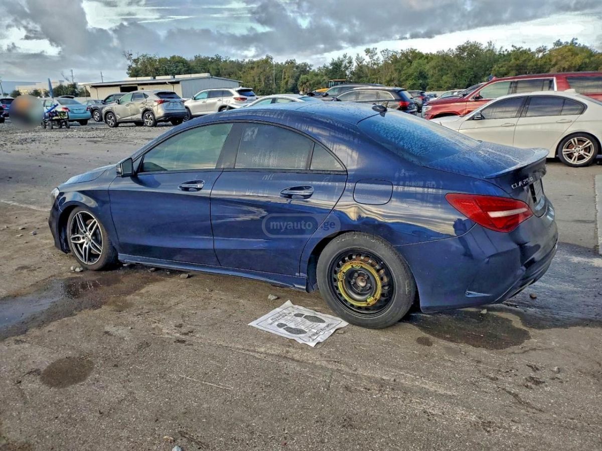 Mercedes-Benz CLA 250 2018 — photo 2