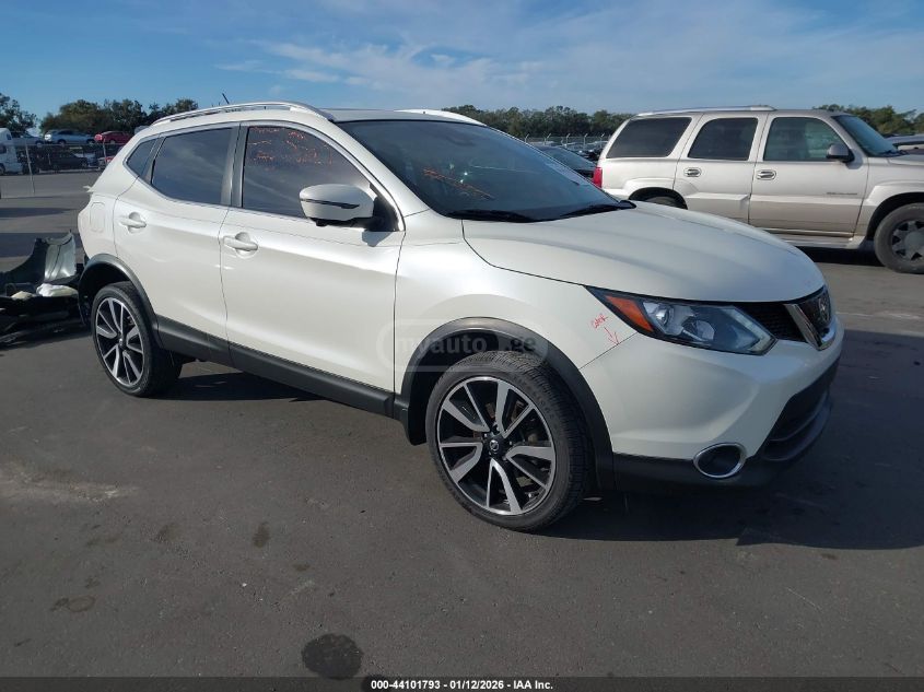 Nissan Rogue 2017 — photo 2