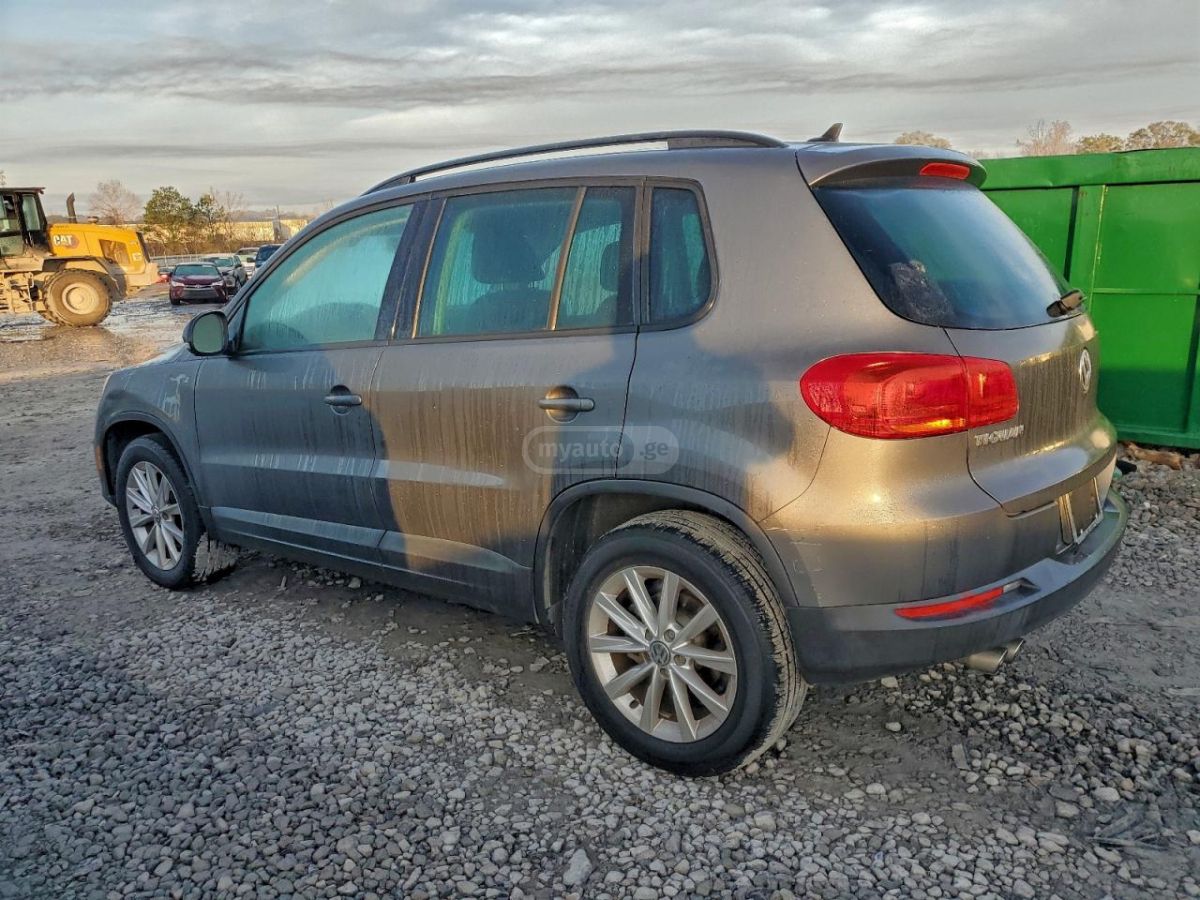 Volkswagen Tiguan 2015 — photo 2
