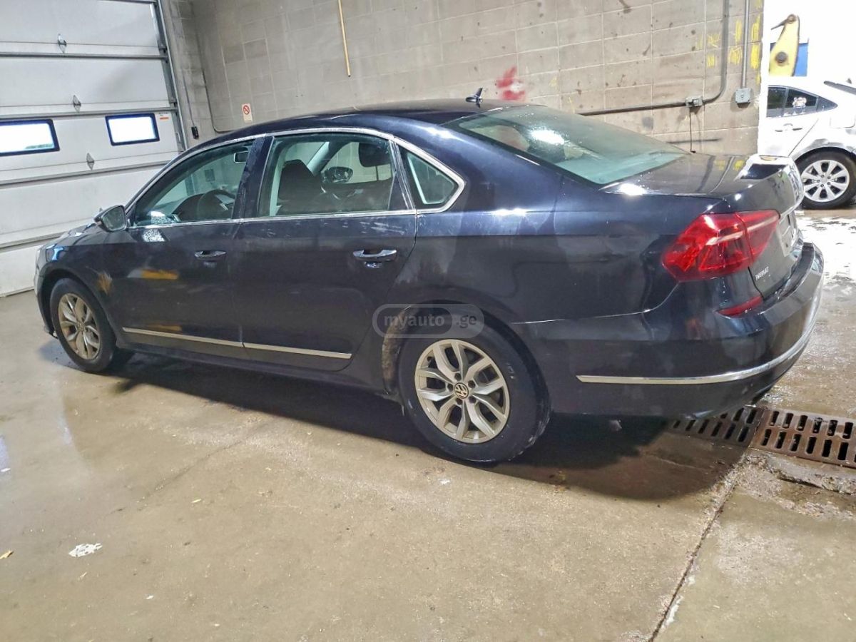 Volkswagen Passat 2017 — photo 2