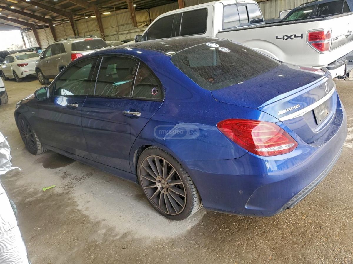 Mercedes-Benz C 43 AMG 2017 — photo 2