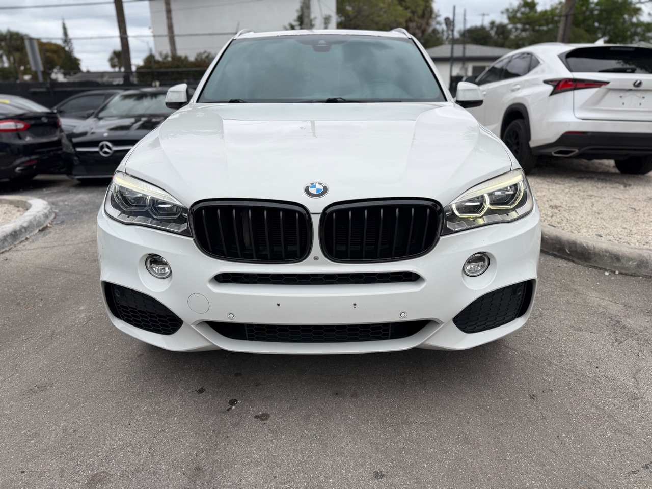 BMW X5 2015 — photo 2