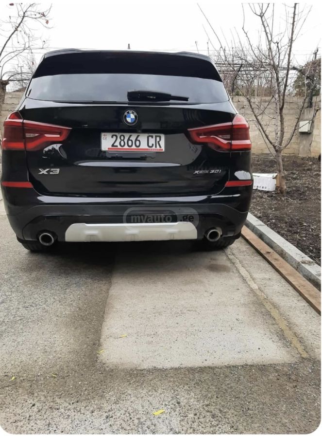 BMW X3 2021 — photo 2