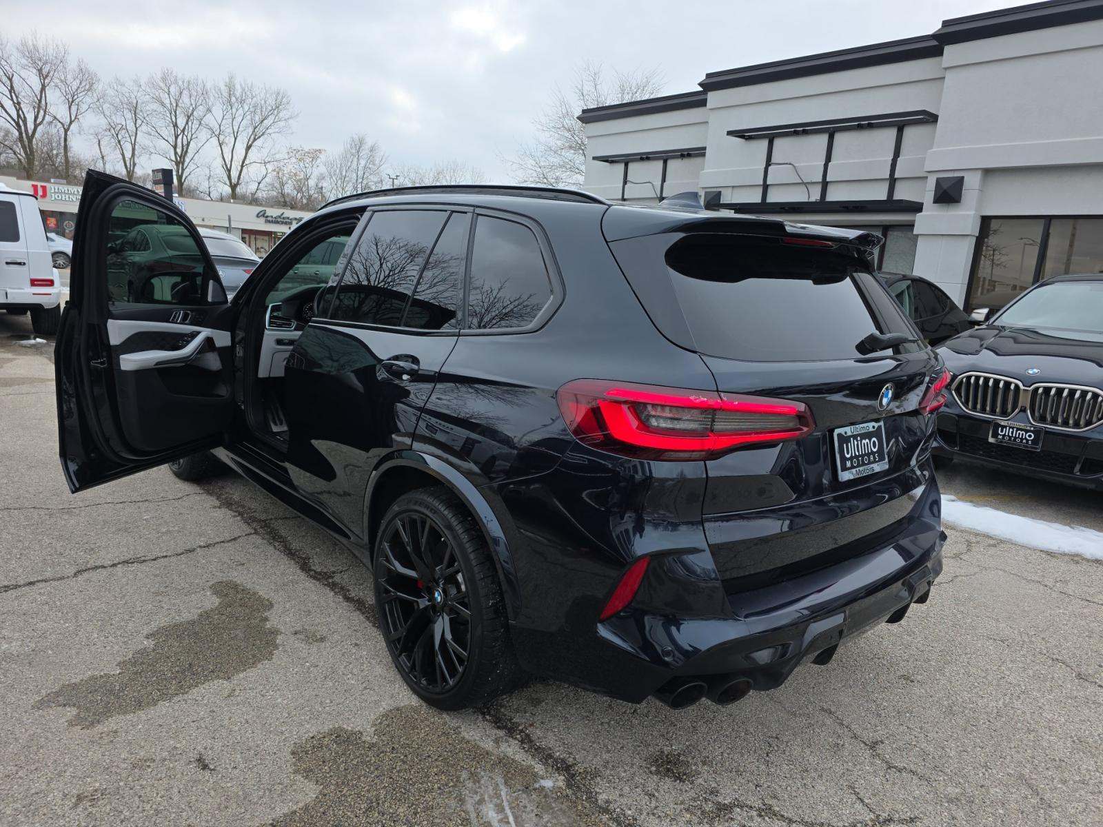 BMW X5 M 2023 — photo 2