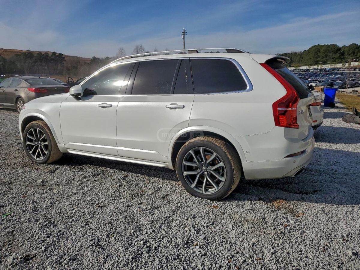 Volvo XC90 2018 — photo 2