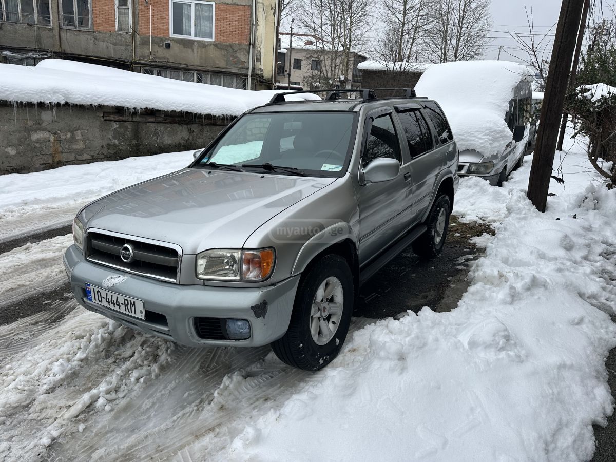 Nissan Pathfinder 1999 — photo 2