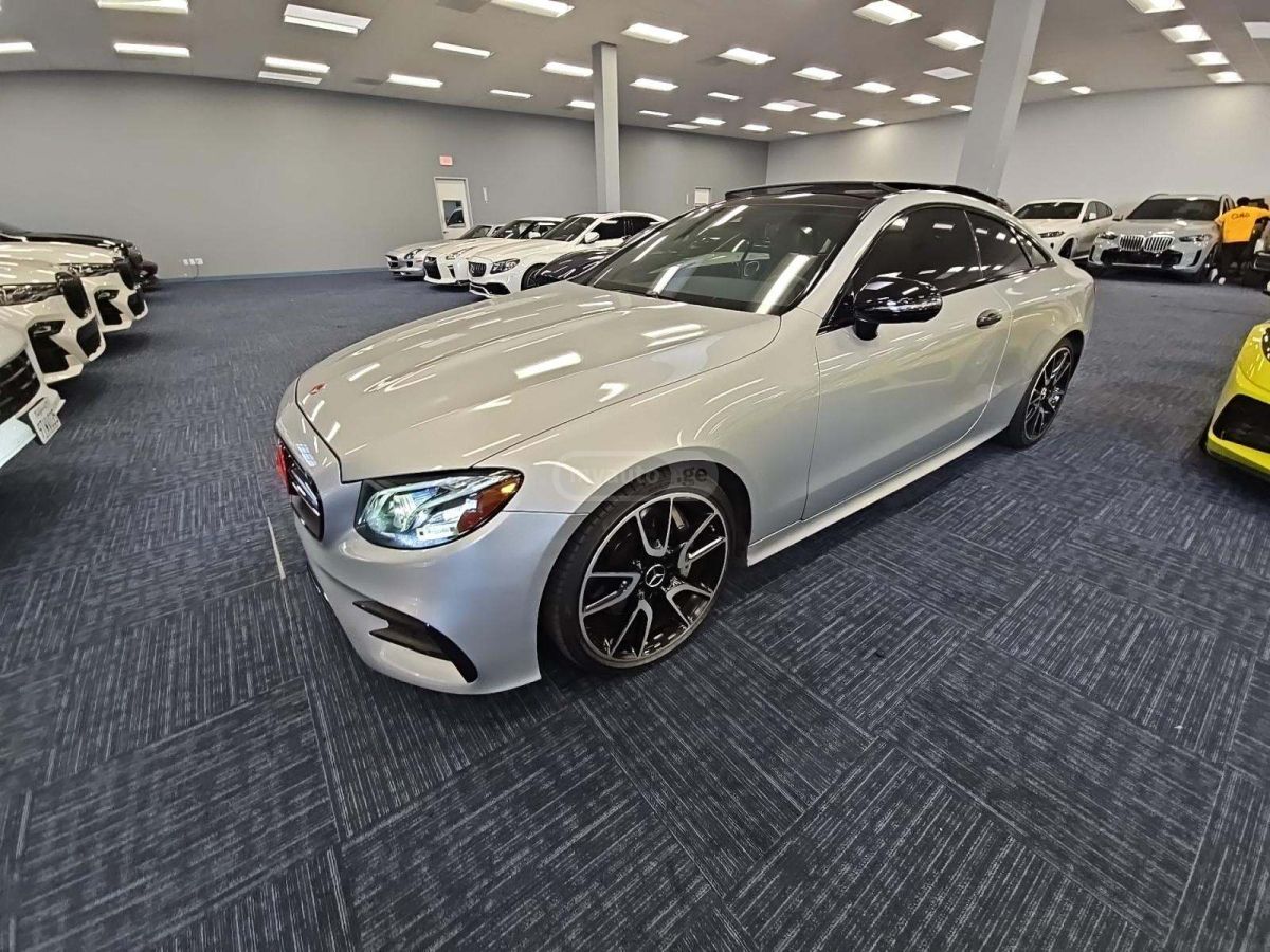 Mercedes-Benz E53 AMG